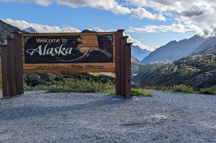 Skagway City & Summit Tour - Photo 1 of 6